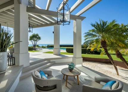 EXQUISITE VILLA WITH PANORAMIC SEA VIEWS IN MONTE HALCONES, BENAHAVÍS
