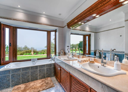EXCEPTIONAL ANDALUSIAN FINCA FOR SALE IN MARBELLA EAST