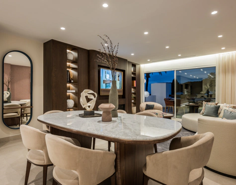 Apartment for sale in Los Monteros Palm Beach, Marbella Este