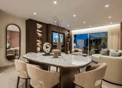 ELEGANT BEACHFRONT APARTMENT FOR SALE IN LOS MONTEROS PALM BEACH