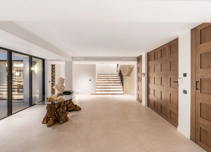 CONTEMPORARY VILLA WITH SPA, CINEMA AND GOLF VIEWS IN NUEVA ANDALUCÍA