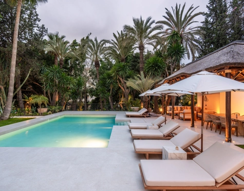 Villa en venta en Nueva Andalucia, Marbella