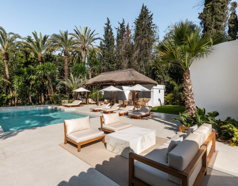 Villa en venta en Nueva Andalucia, Marbella