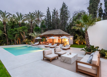 CONTEMPORARY VILLA WITH SPA, CINEMA AND GOLF VIEWS IN NUEVA ANDALUCÍA