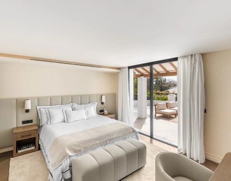 Villa en venta en Nueva Andalucia, Marbella