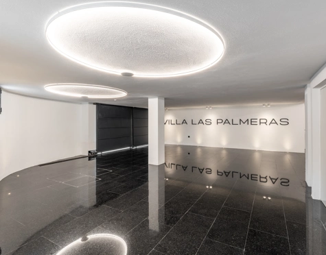 Villa en venta en Nueva Andalucia, Marbella