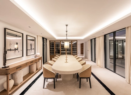 CONTEMPORARY VILLA WITH SPA, CINEMA AND GOLF VIEWS IN NUEVA ANDALUCÍA