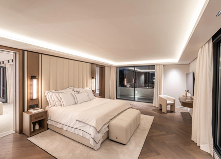 CONTEMPORARY VILLA WITH SPA, CINEMA AND GOLF VIEWS IN NUEVA ANDALUCÍA