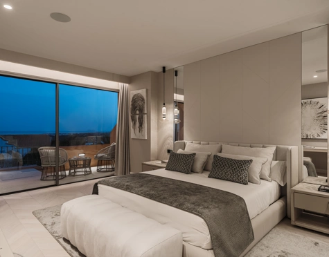 Ground Floor Apartment for sale in La Cerquilla, Nueva Andalucia