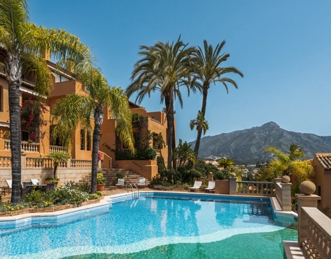 Ground Floor Apartment for sale in La Cerquilla, Nueva Andalucia