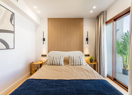 REFINED TOWNHOUSE WITH PANORAMIC SEA AND MOUNTAIN VIEWS IN LOS ARQUEROS