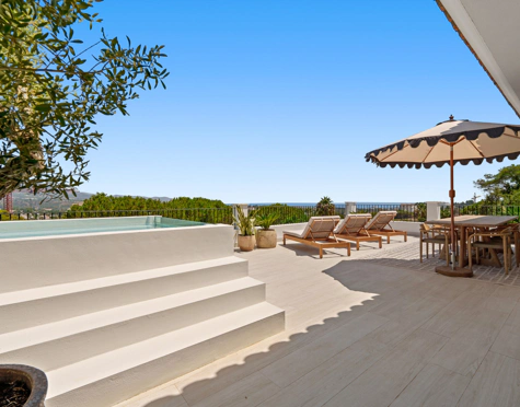 Villa for sale in Nueva Andalucia, Marbella