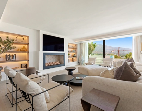 Villa for sale in Nueva Andalucia, Marbella