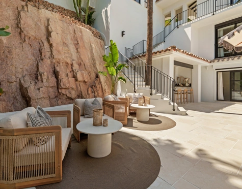 Villa for sale in Nueva Andalucia, Marbella