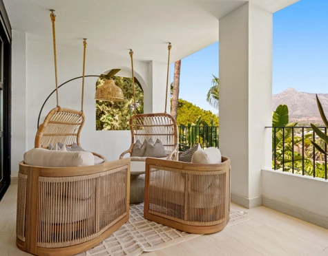 Villa for sale in Nueva Andalucia, Marbella