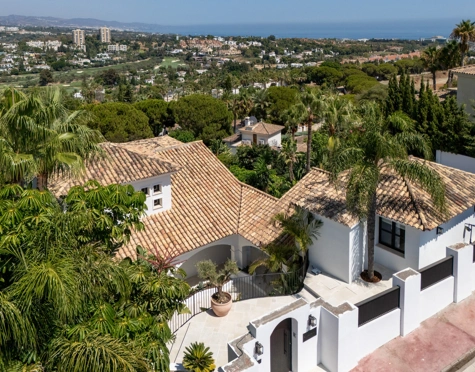 Villa for sale in Nueva Andalucia, Marbella