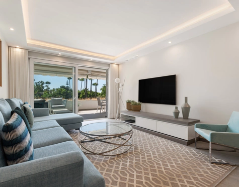 Apartment for sale in Nueva Andalucia, Marbella