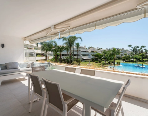 Apartment for sale in Nueva Andalucia, Marbella