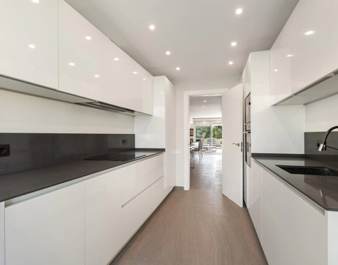 Apartment for sale in Nueva Andalucia, Marbella