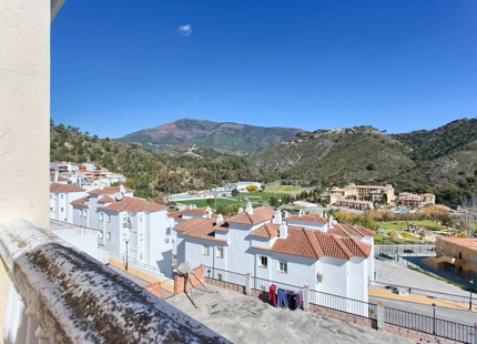 TRADITIONAL TOWNHOUSE IN THE HEART OF BENAHAVÍS CENTRO