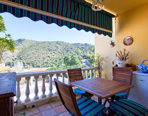Town House for sale in Benahavis Centro