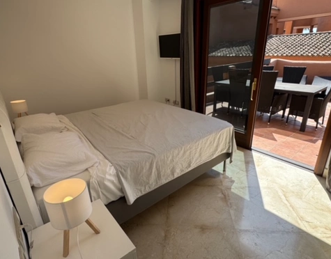 Apartment for sale in Mar Azul, Estepona East
