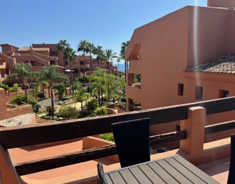 Apartment for sale in Mar Azul, Estepona East