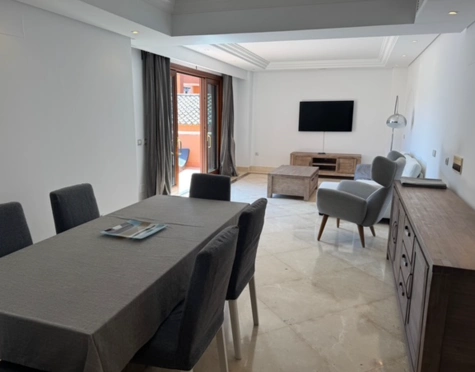 Apartment for sale in Mar Azul, Estepona East