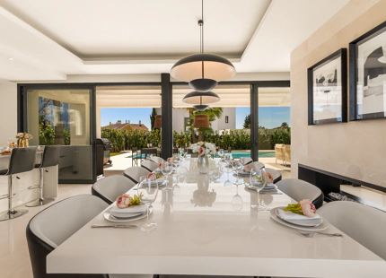 EXQUISITE NEW-BUILD VILLA WITH SEA VIEWS ON THE NEW GOLDEN MILE