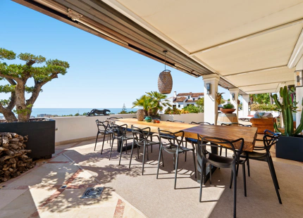 LUJOSO ÁTICO DÚPLEX CON VISTAS PANORÁMICAS EN LA MILLA DE ORO DE MARBELLA