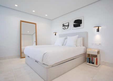 RENOVATED APARTMENT WITH GOLF AND PARTIAL SEA VIEWS IN GUADALMINA ALTA