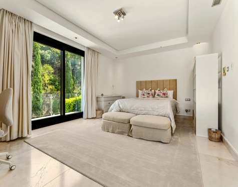 Villa for sale in La Zagaleta, Benahavis