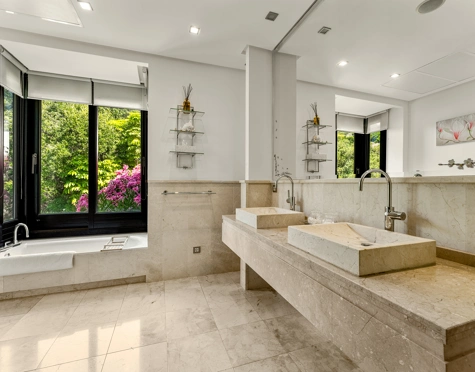 Villa for sale in La Zagaleta, Benahavis