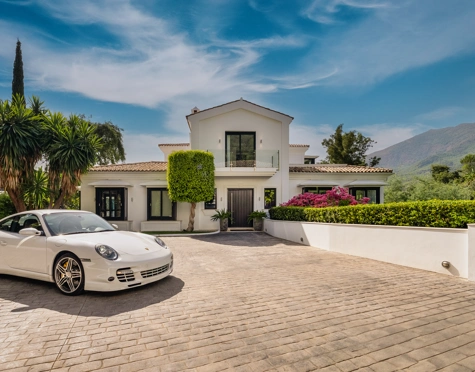 Villa for sale in La Zagaleta, Benahavis