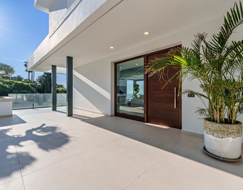 Villa for sale in Benalmadena