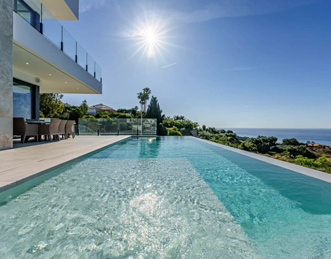 Villa for sale in Benalmadena