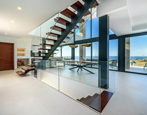 Villa for sale in Benalmadena