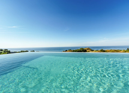 VILLA CONTEMPORÁNEA CON VISTAS PANORÁMICAS AL MAR Y A LA MONTAÑA EN BENALMÁDENA