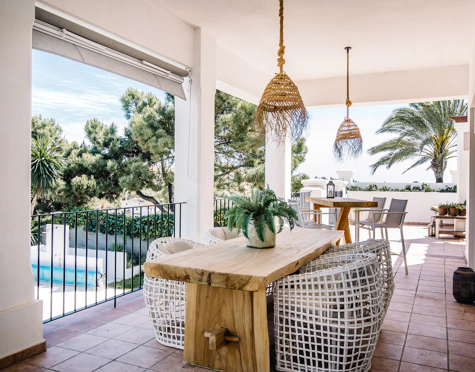Villa for sale in La Resina Golf, Estepona East