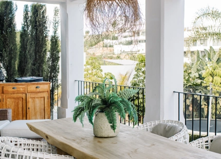 ELEGANTE VILLA DE ESTILO ANDALUZ EN LA RESINA GOLF, ESTEPONA ESTE