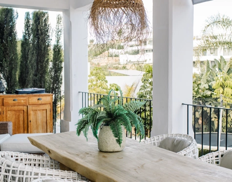 Villa for sale in La Resina Golf, Estepona East