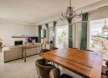 ELEGANTE VILLA DE ESTILO ANDALUZ EN LA RESINA GOLF, ESTEPONA ESTE