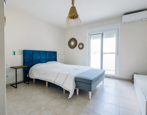 Villa for sale in La Resina Golf, Estepona East