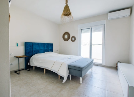ELEGANTE VILLA DE ESTILO ANDALUZ EN LA RESINA GOLF, ESTEPONA ESTE