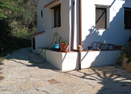 CHARMING ANDALUSIAN FINCA FOR SALE IN CASARES