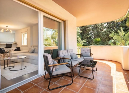 APARTAMENTO RENOVADO EN VENTA CERCA DE PUERTO BANÚS, MARBELLA