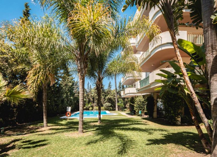 APARTAMENTO RENOVADO EN VENTA CERCA DE PUERTO BANÚS, MARBELLA