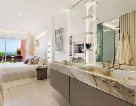 Apartamento Planta Baja en venta en Menara Beach, Estepona East