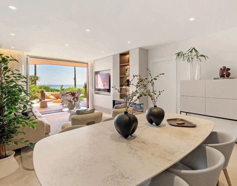Apartamento Planta Baja en venta en Menara Beach, Estepona East