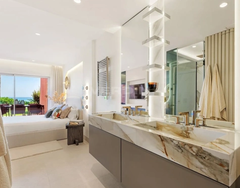 Apartamento Planta Baja en venta en Menara Beach, Estepona East